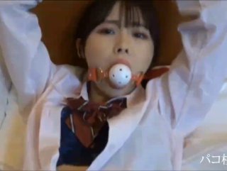 把爱着的女朋友交给朋友NTR让别人肉棒射精后在嫉妒中多次中出 森下ことの